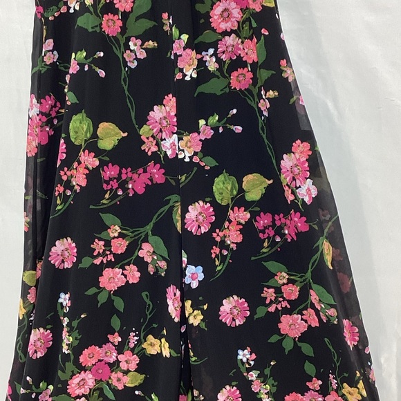 NWT Size Large Lulu's Black Floral Jumpsuit - Picture 7 of 15
